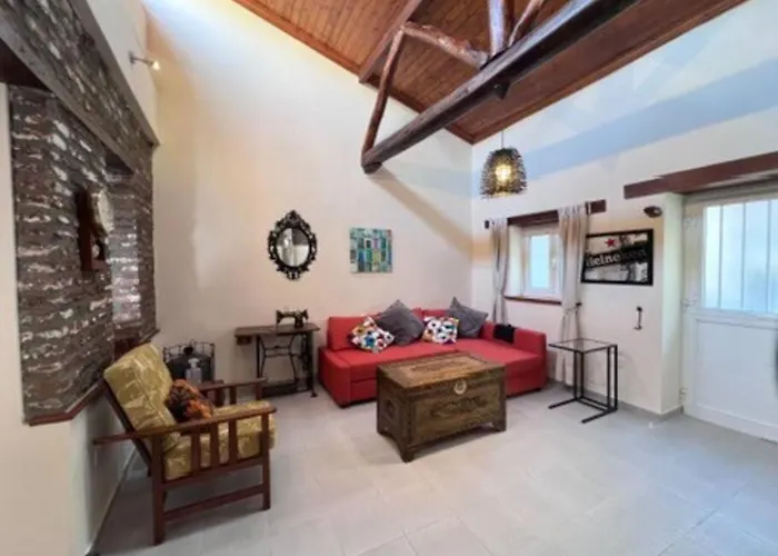 Finikous House-agros Αγρός