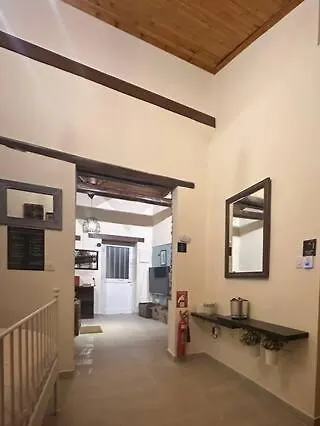 Finikous House-agros