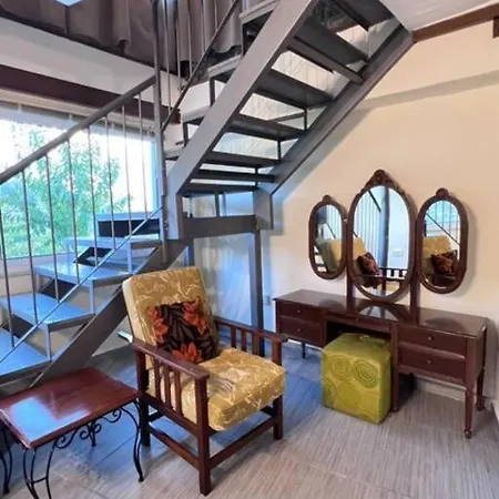 Holiday home Finikous House-agros