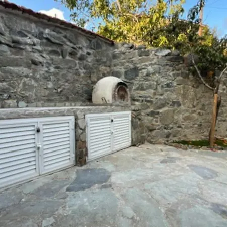 Finikous House-agros * Agros
