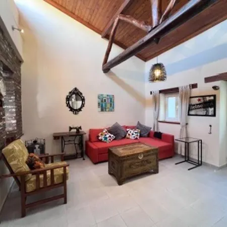 Finikous House-agros أغروس